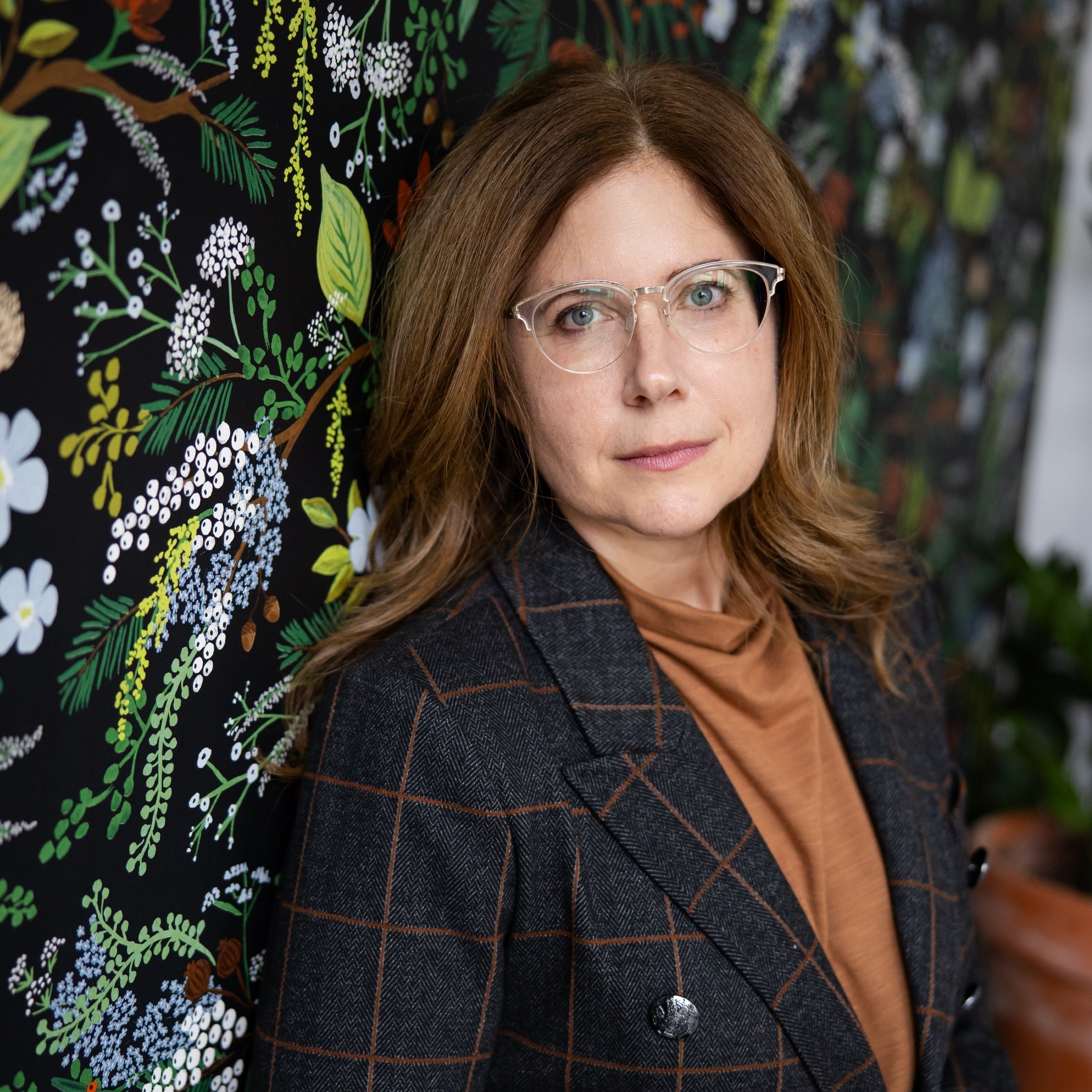 Angela Siefer headshot
