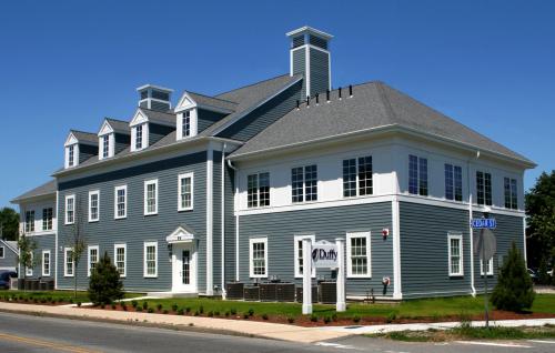 An image of Duffy Health Center's building.